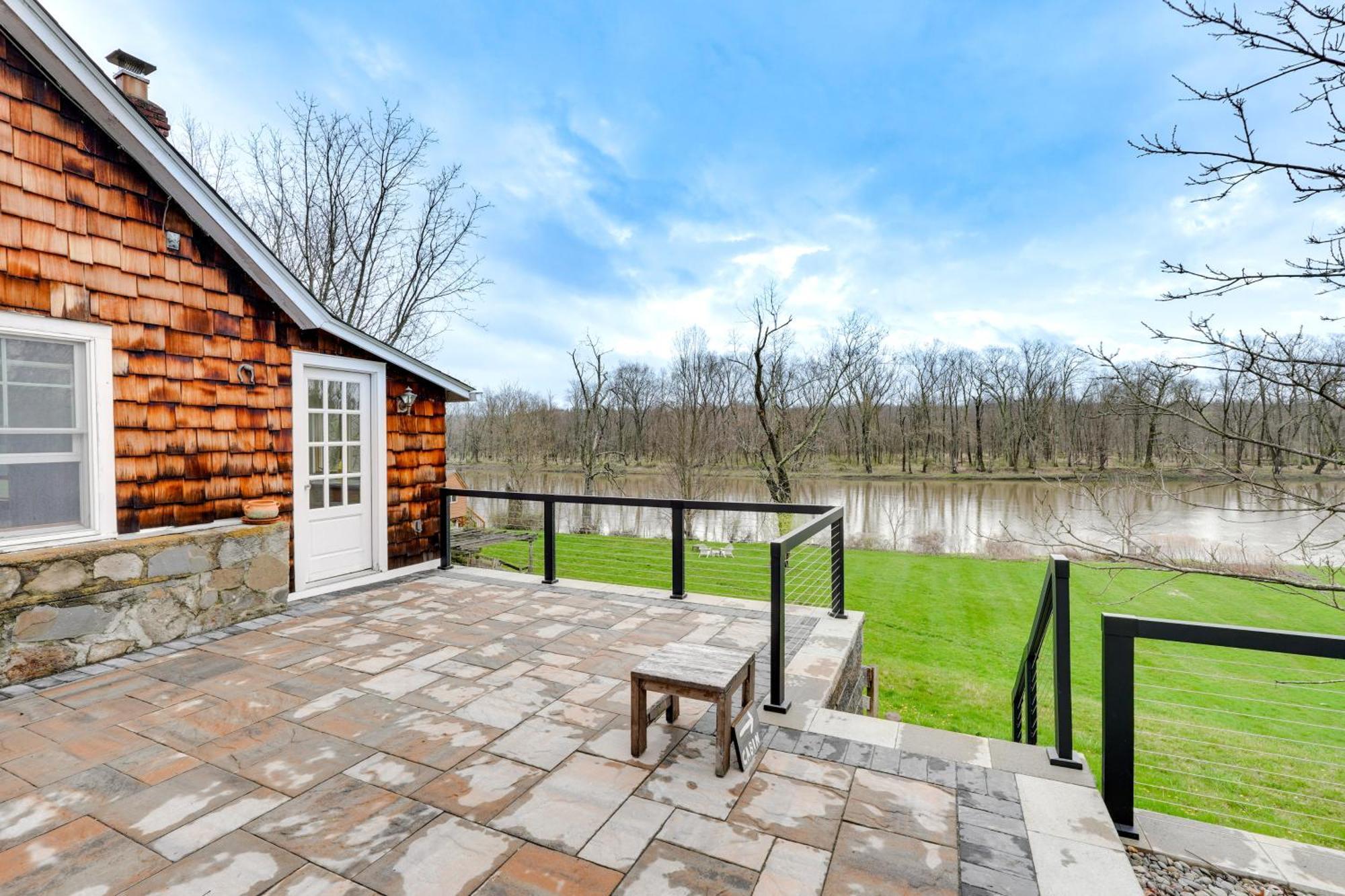 Cozy Upstate Studio With Walkill River Views! New Paltz Exteriör bild